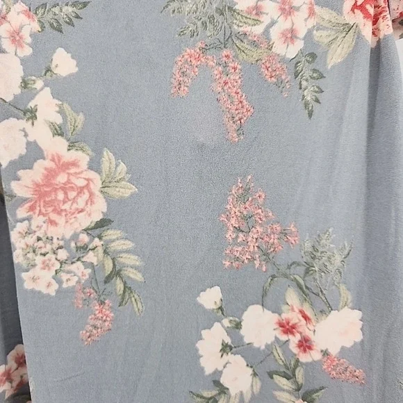 Flora Nikrooz Silky Floral Shorts Cami 2-Piece Pajama Set Sz L Grey Feminine - Picture 5 of 7